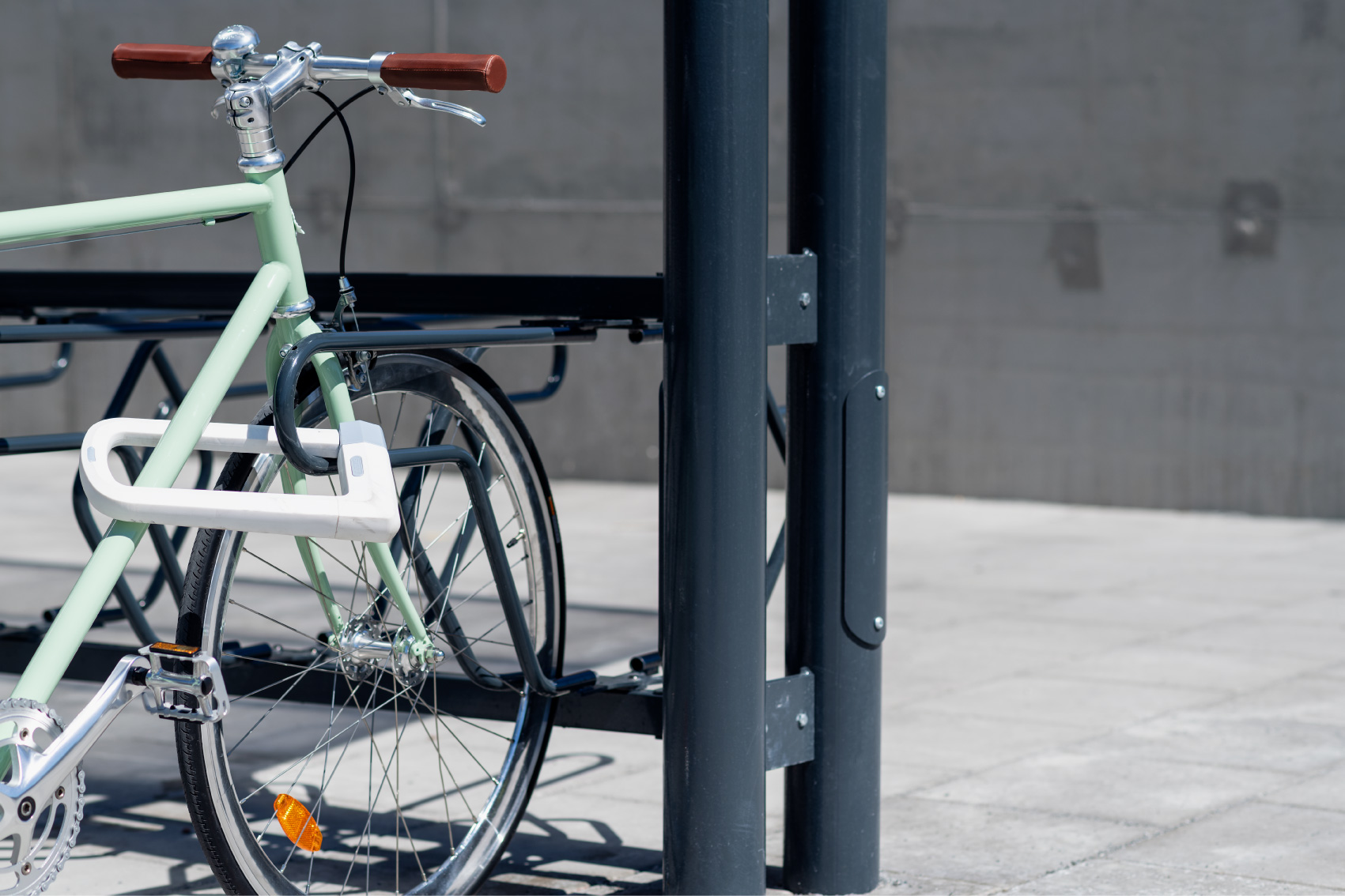 Delta pyöräteline, runkolukitusteline