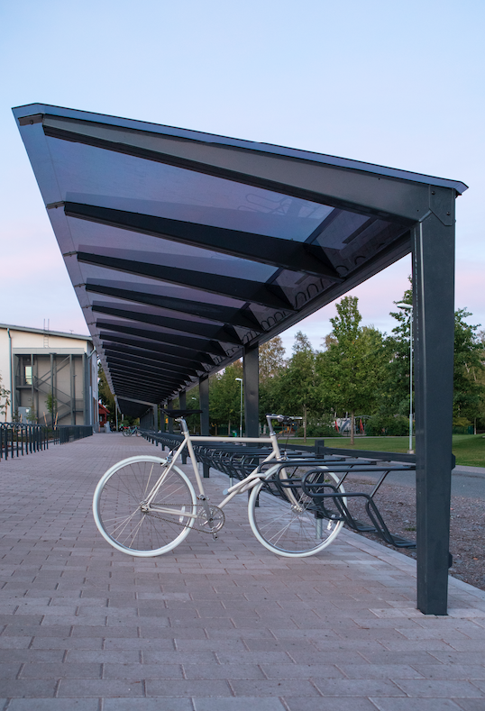 Pyöräkatos Kinnarin koululla