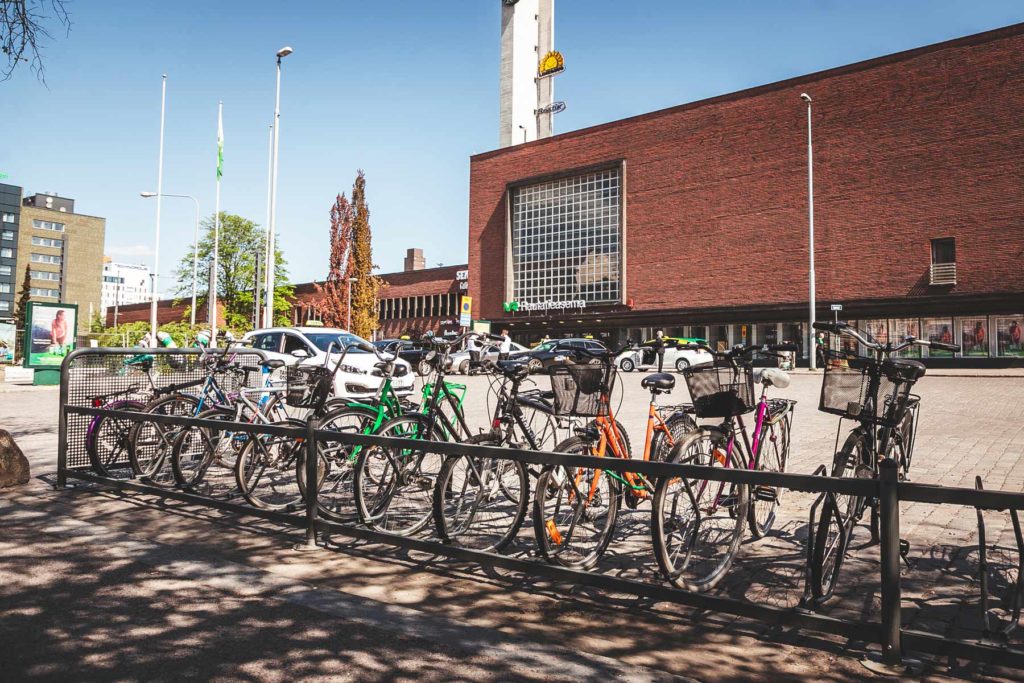 Pyöräpysäköinti Tampereen rautatieasemalla