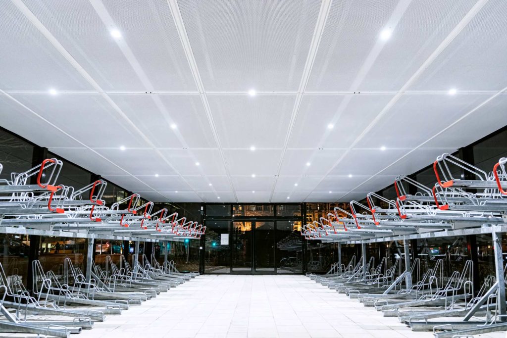 LINK cykelgarage med tvåvåningsställ OPTIMA